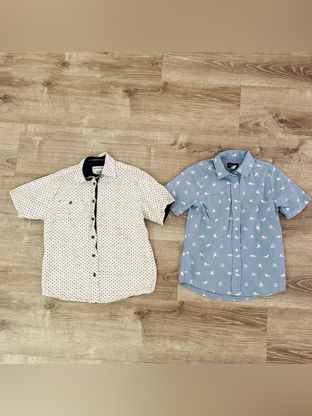 The Children's Place Boys' Short-Sleeve Button-Down Shirts - cream & Light Blue